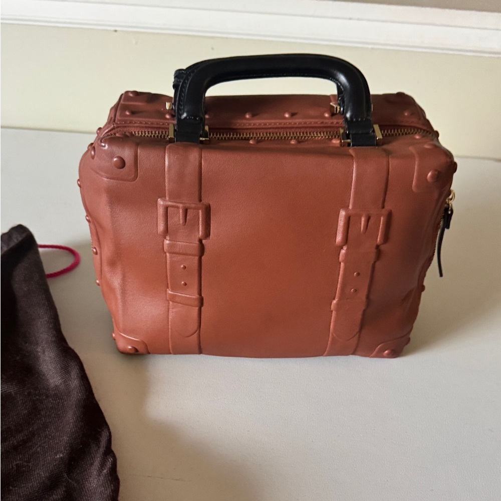 Kate Spade Chestnut Box Bag with Black Handles - Picture 3 of 8